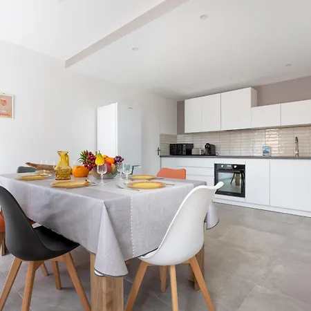 -appt Lumineux & Calme - Vulcania A 10 Min *